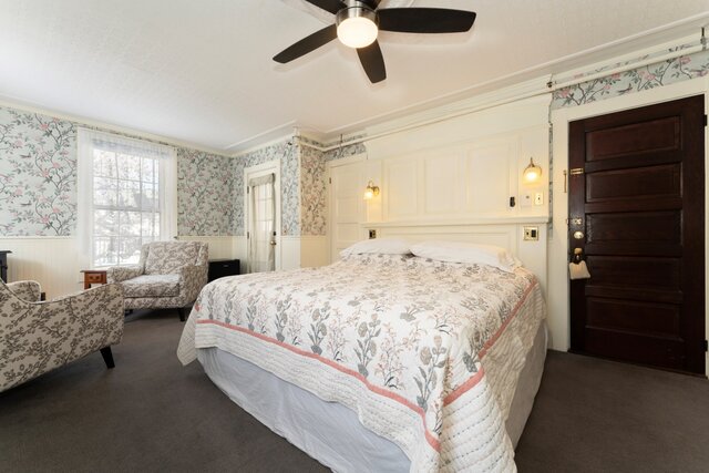 Image 2 for Balcony Room