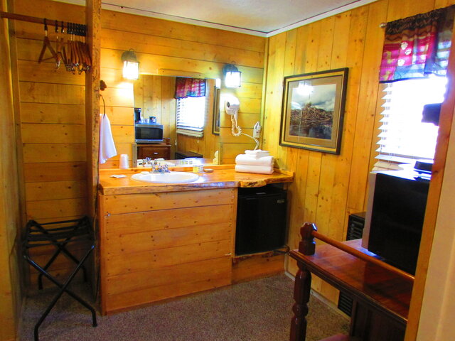 Image 6 for Deluxe King