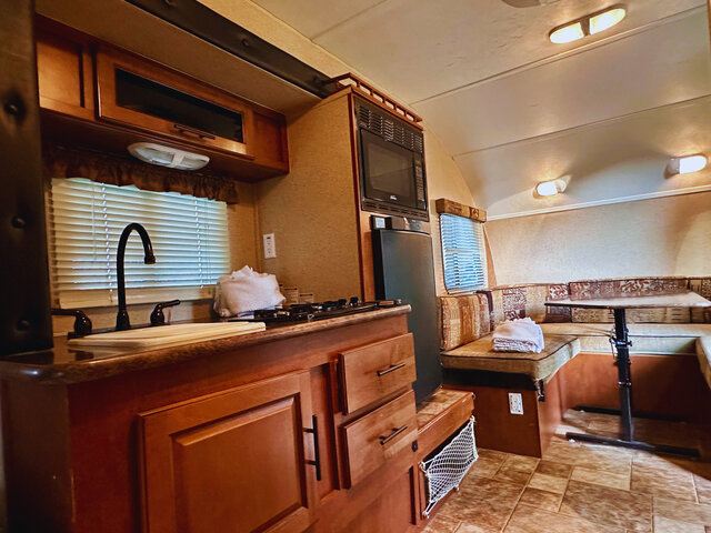 Image 5 for Wind River Camper