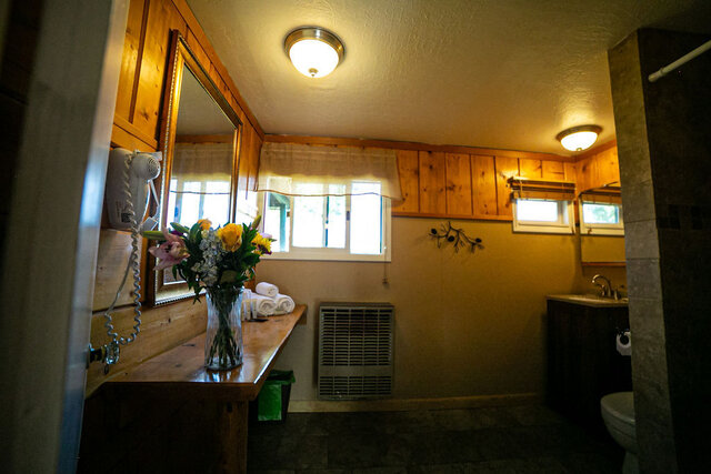 Image 7 for Deluxe King