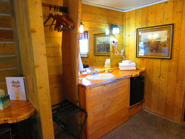 Image 5 for Deluxe King