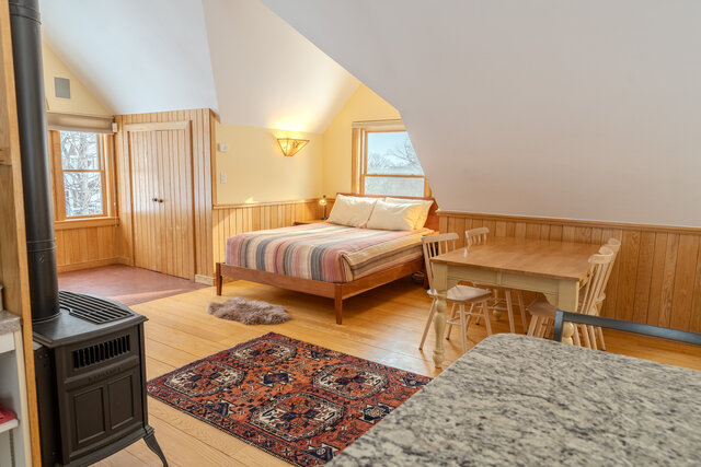 Image 10 for The Carriage House Suite