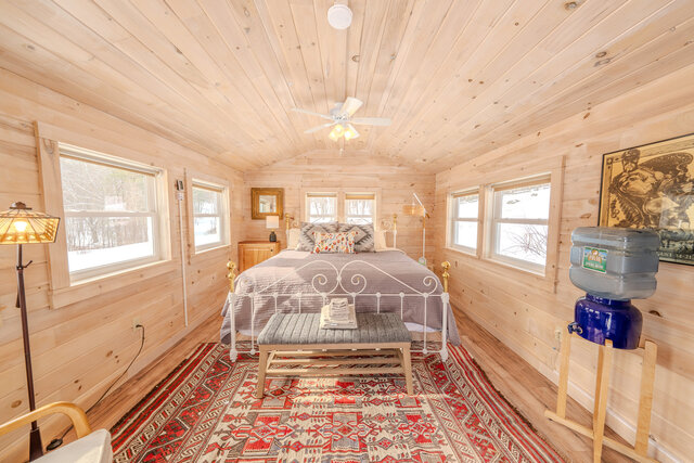 Image 1 for The Honey Bee Cottage (seasonal)