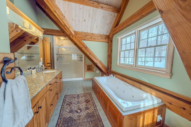 Image 5 for The Frog Meadow Suite