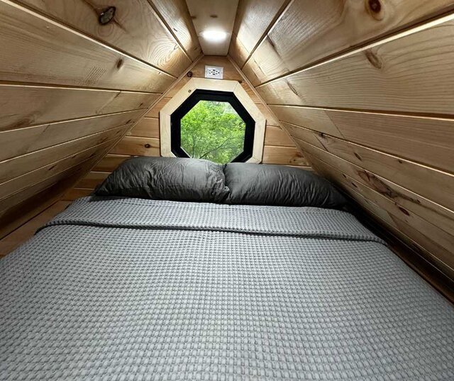 Image 1 for C 04) Tiny Cabin - Queen Loft, Full (Site 1)