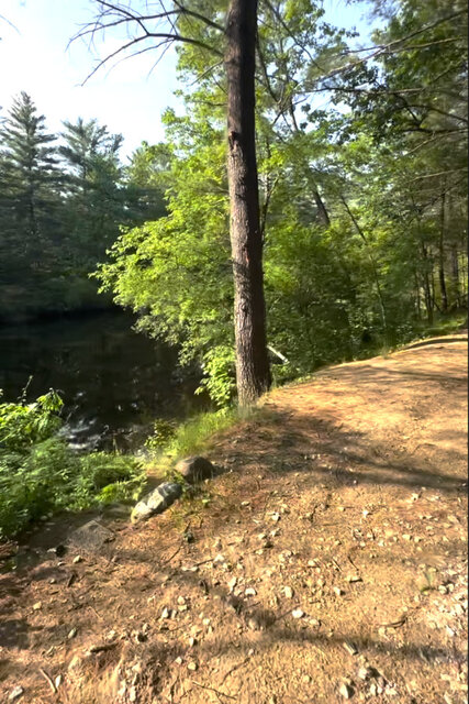 Image 3 for RV 01) 40' Riverfront RV - Water & Electric