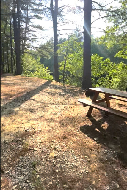 Image 1 for RV 01) 40' Riverfront RV - Water & Electric