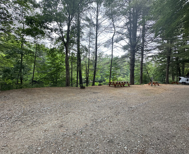 Image 1 for RV 02) 40' Riverfront RV - Water & Electric