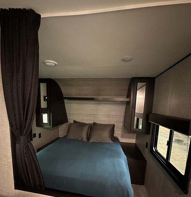 Image 3 for G 07) Prowler Bunk House (Site 20)