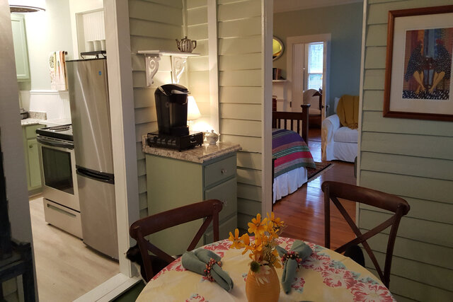 Breakfast room & keurig coffee & tea bar