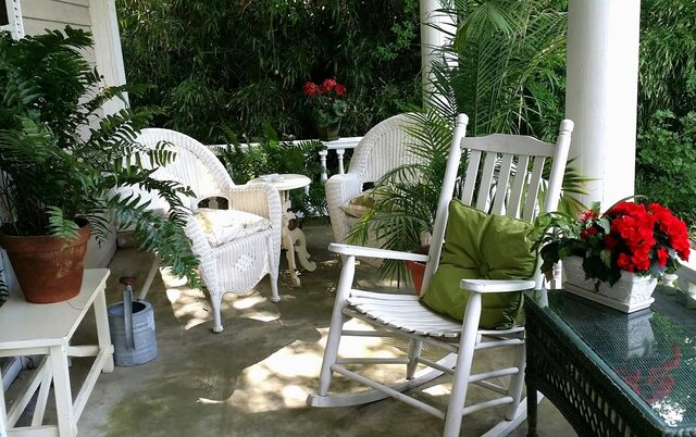 FFront porch entry and reserved for Somerset guest