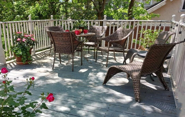 Well furnished & lighted balcony perfect for day or night