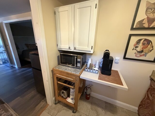 Image 4 for 119) Lodge Suite (1 Bedroom, 2 King Beds)