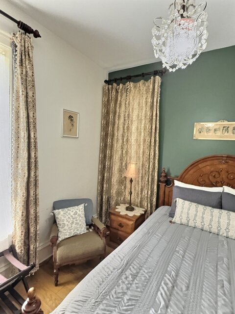 Image 1 for Eliza George Suite