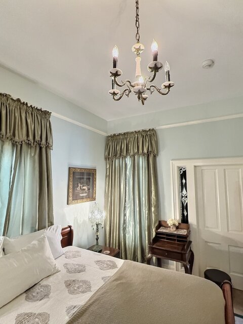 Image 5 for Lawton Suite