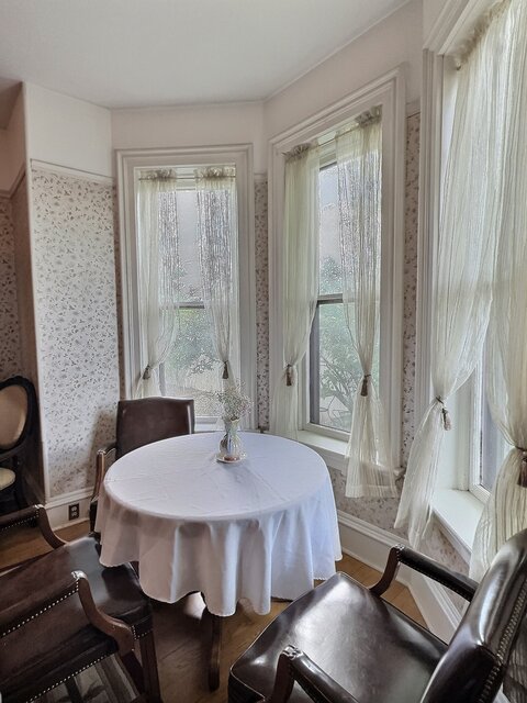 Image 5 for Eliza George Suite