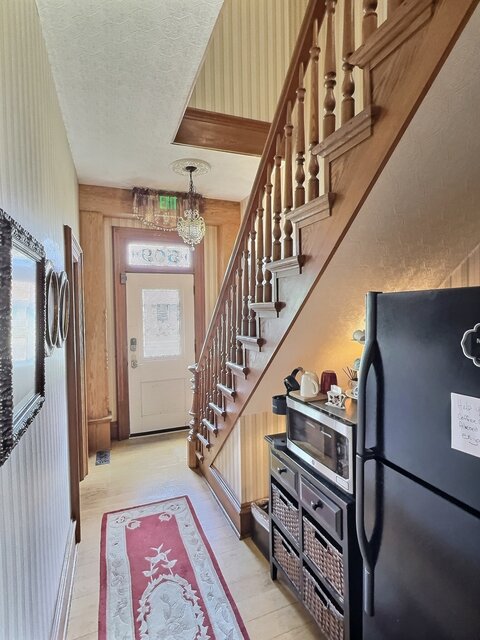 Image 11 for Lawton Suite