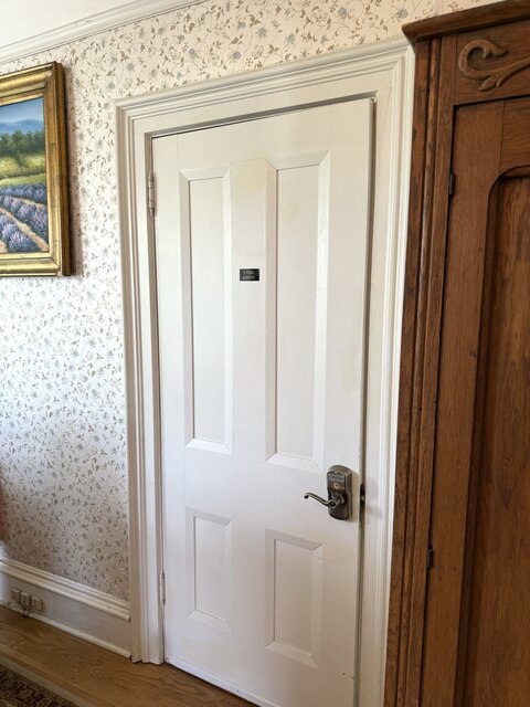 Image 8 for Lincoln Bedroom Suite