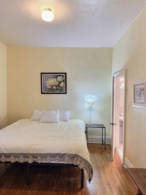 Image 1 for Hollywood Apartment