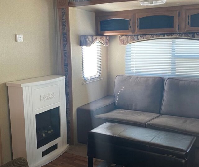 Image 4 for Trailer B60