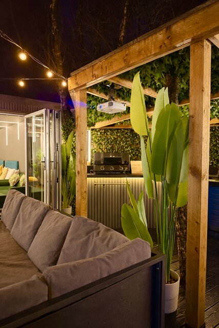 Image 9 for The Oasis