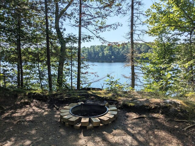 Image 2 for 98) Premium Waterfront Tent Site
