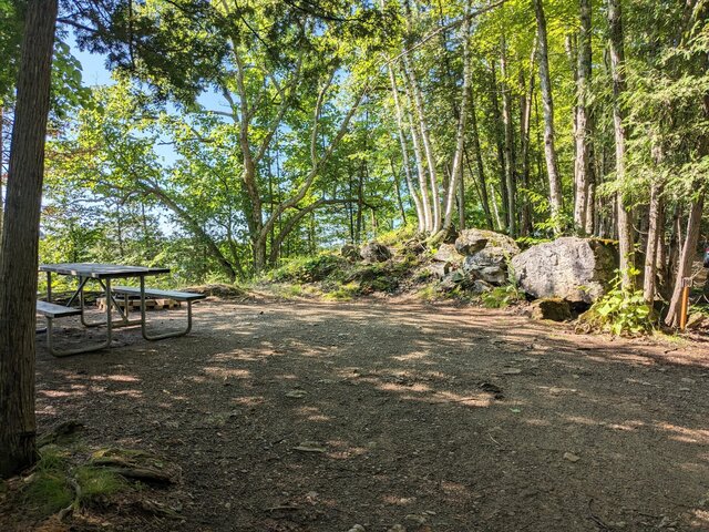 Image 1 for 98) Premium Waterfront Tent Site