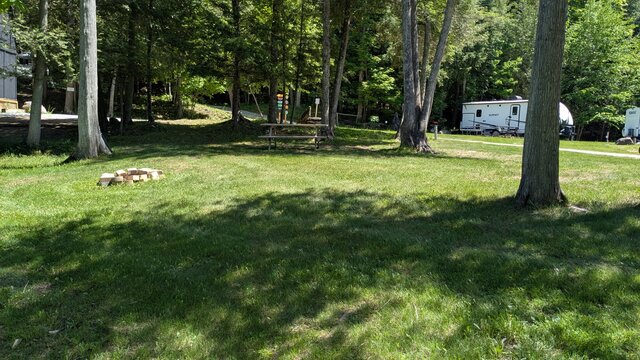 Image 2 for 52) Spacious Beachfront RV Site | Hydro & Water