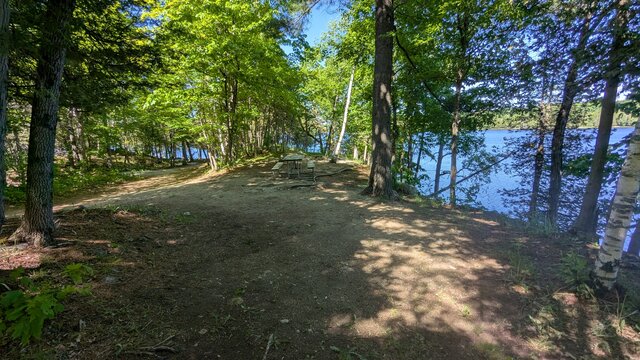 Image 1 for 97) Premium Waterfront Tent Site