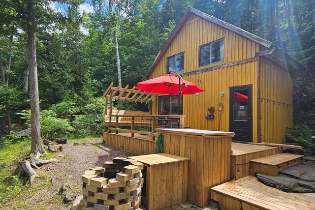 Image 1 for 001) Lakefront Chalet | Hot Tub | Kayaking | View