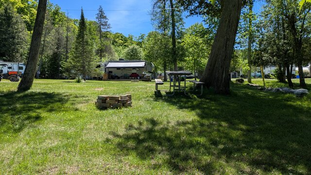 Image 2 for 51) Spacious Beachfront RV Site | Hydro & Water