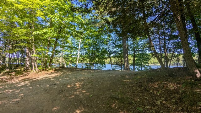 Image 3 for 97) Premium Waterfront Tent Site