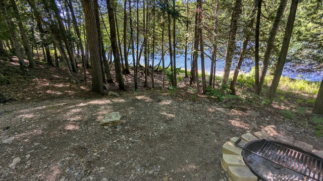 Image 2 for 96) Premium Private Waterfront Tent Site