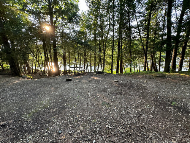 Image 1 for 96) Premium Private Waterfront Tent Site