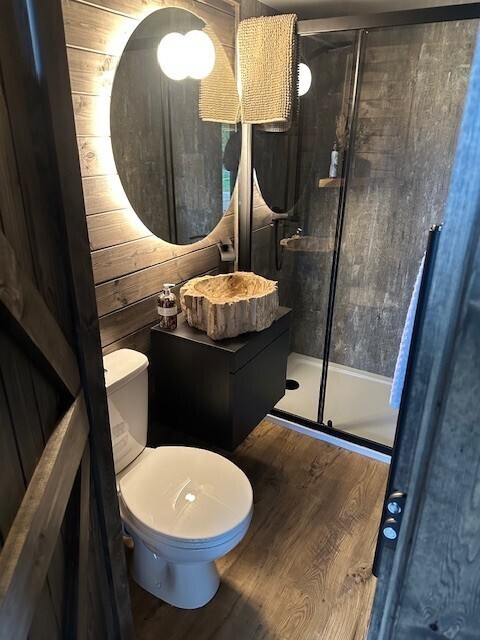 Image 9 for The Form