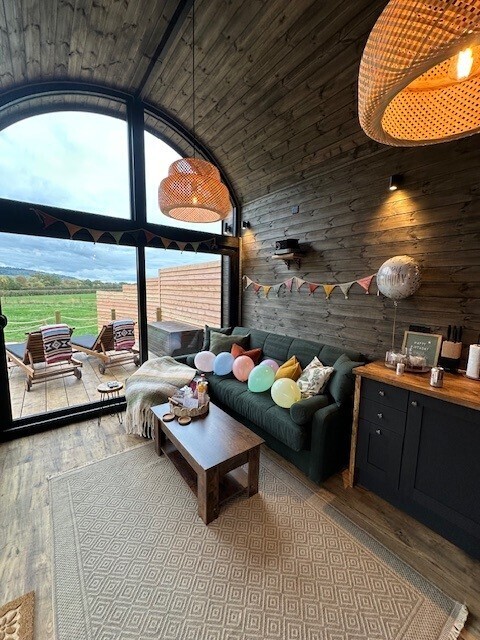 Image 5 for The Form