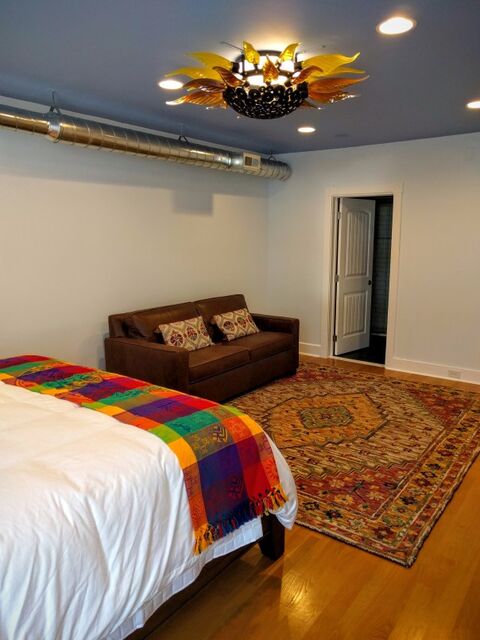 Image 2 for La Luna Llena Suite