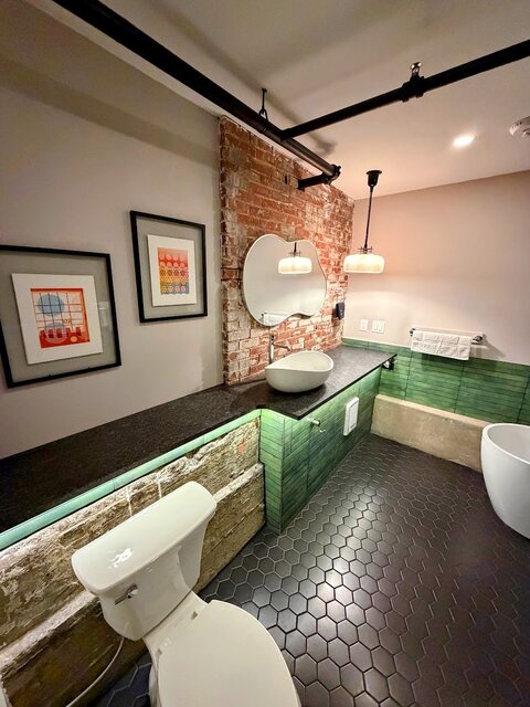 Image 3 for Waterworks Suite