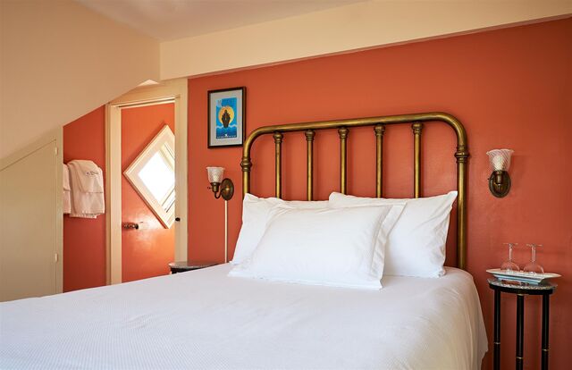 Image 2 for Full Room