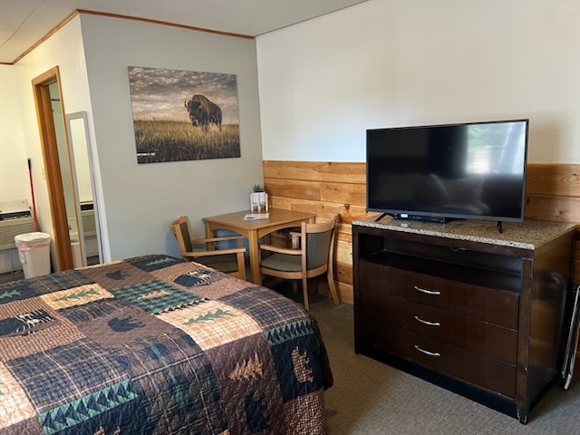 Image 2 for Motel Room - 2 Beds With Kitchenette