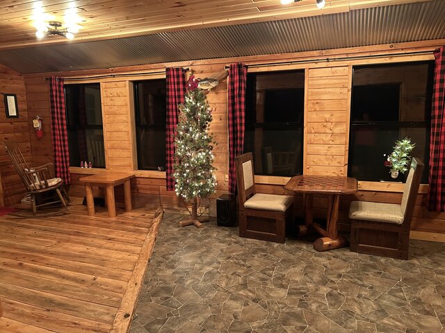 Image 3 for 09) Lakeview Cabin