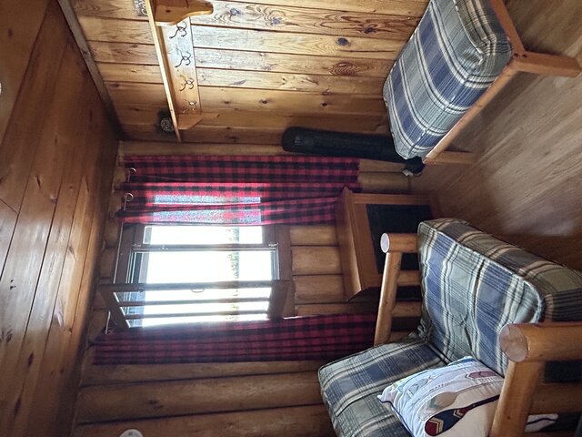 Image 6 for 01) Lakeside Cabin