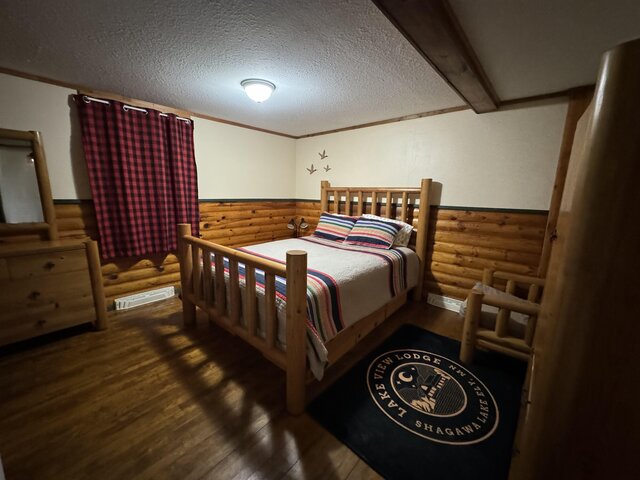 Image 5 for 09) Lakeview Cabin