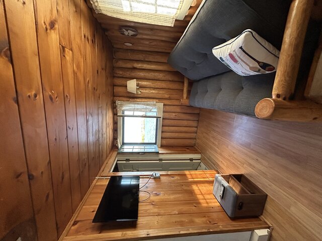 Image 2 for 01) Lakeside Cabin