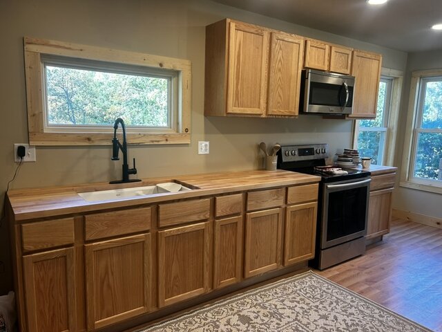 Image 4 for 2Br 1 Bath Cabin Top Floor