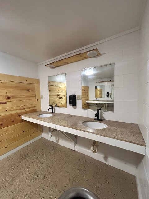 Image 13 for Camping Cabin Queen Bed