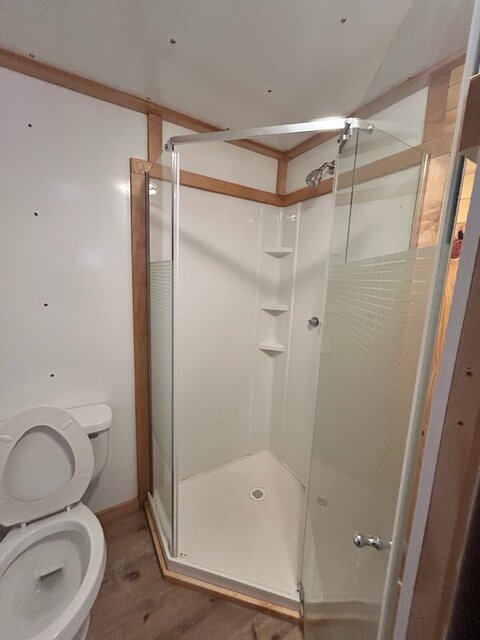 Image 9 for Cabin with Bathroom 2 Twins