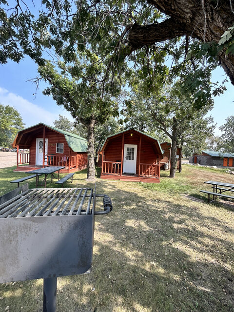 Image 2 for Cabin with Bathroom 2 Twins