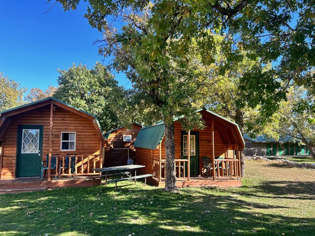Image 2 for Cabin with Bathroom 2 Twins