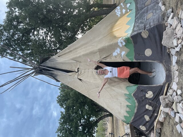 Image 3 for TeePee